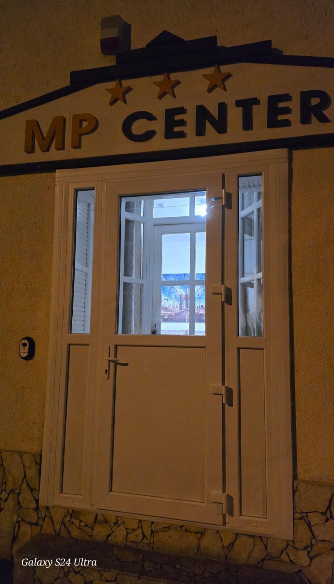 Mp Center Maganszallas Miskolc Exterior foto